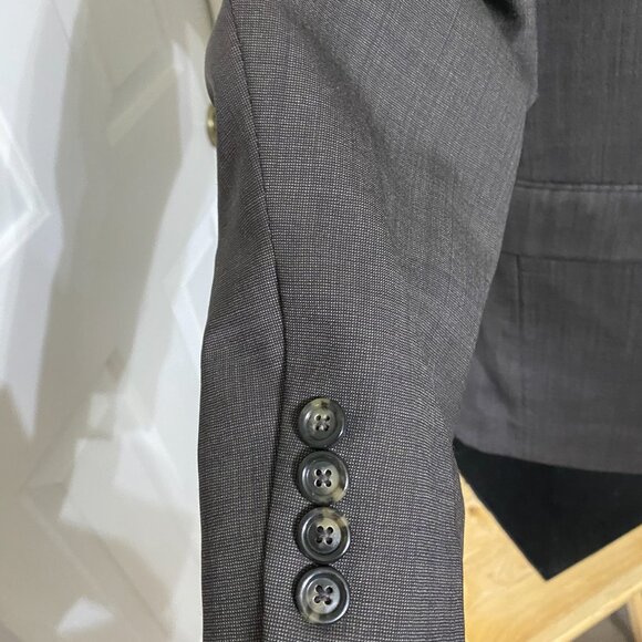 42 Reg JoS A Bank Suit Jacket - Picture 3 of 7